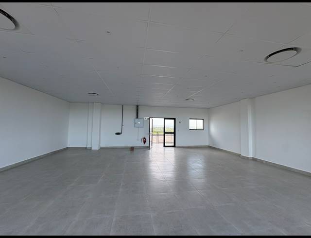 98M² RETAIL TO LET IN BALLITO CENTRAL